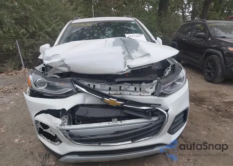 2021 Chevrolet Trax Fwd Lt z USA, uszkodzony, nr VIN KL7CJLSB9MB309645